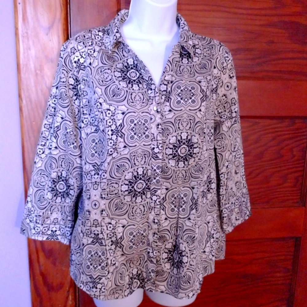 Dana Buchanan Button Down Shirt